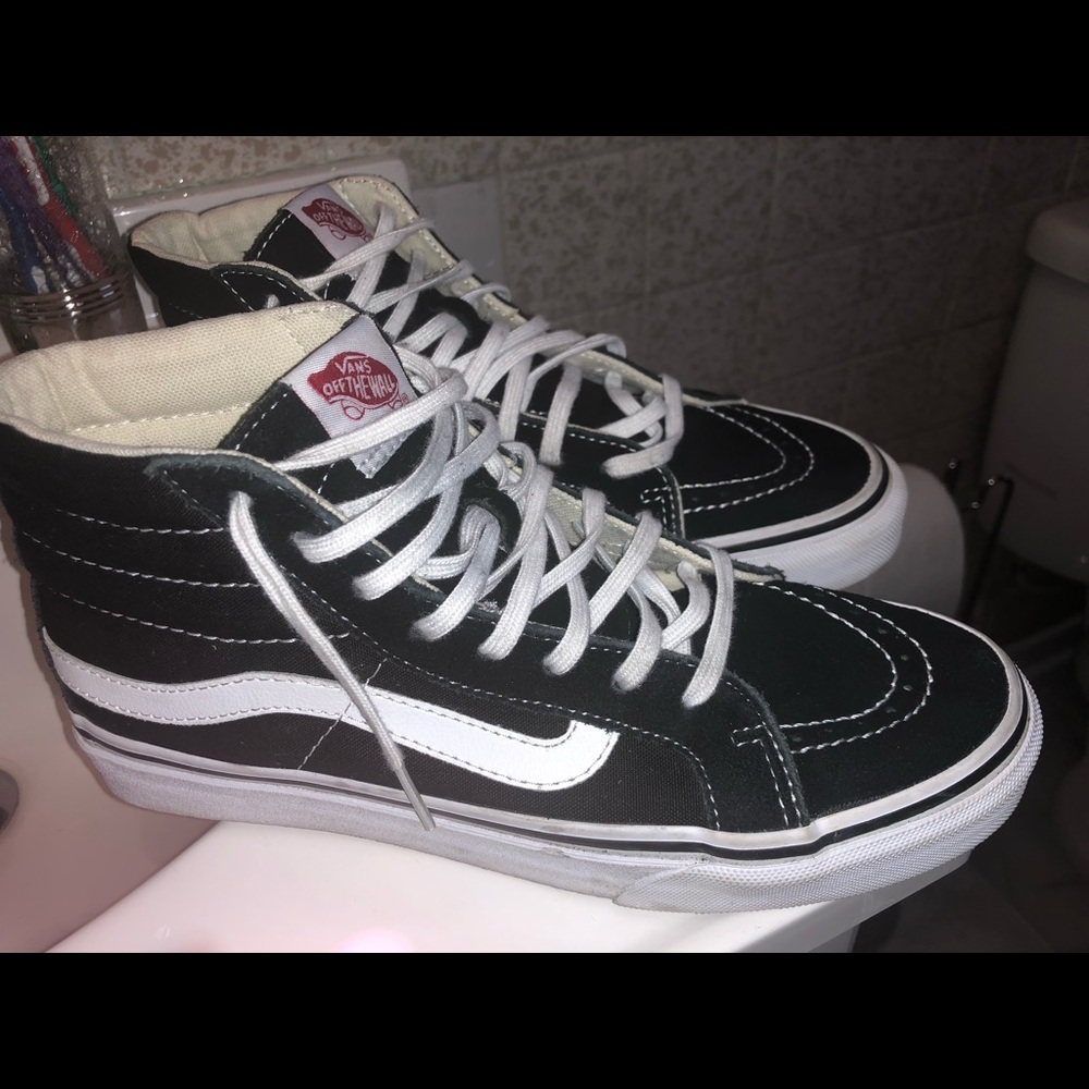 black high top vans.
